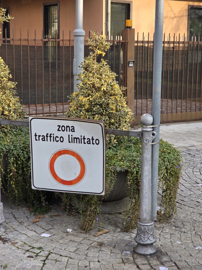 이탈리아ZTL 표지판