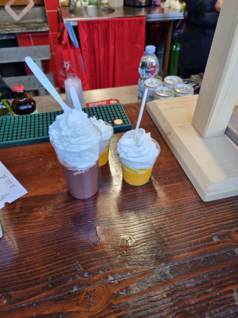 스키장에서 주문할 수 있는 봄바르디노!