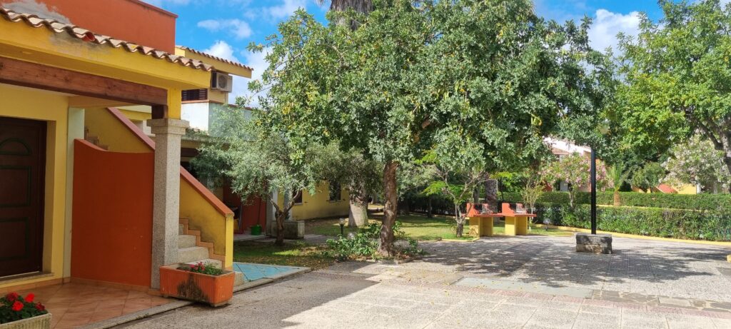 올비아 근교 porto ottiolu 리조트 모습