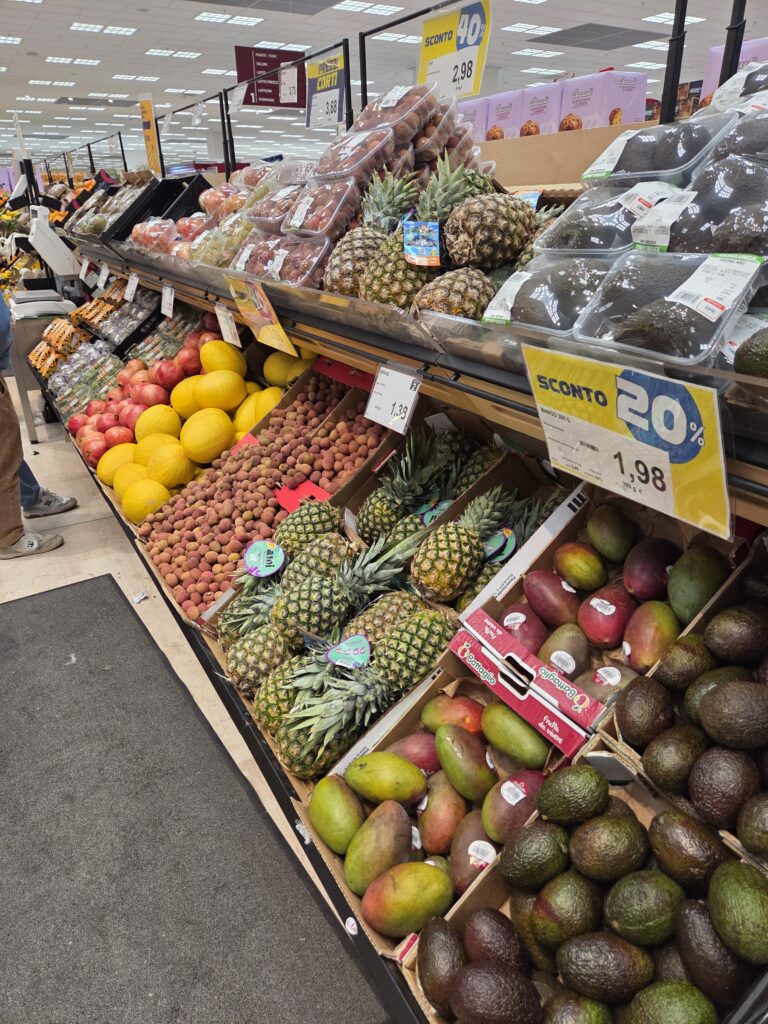 이탈리아 마트 과일 코너