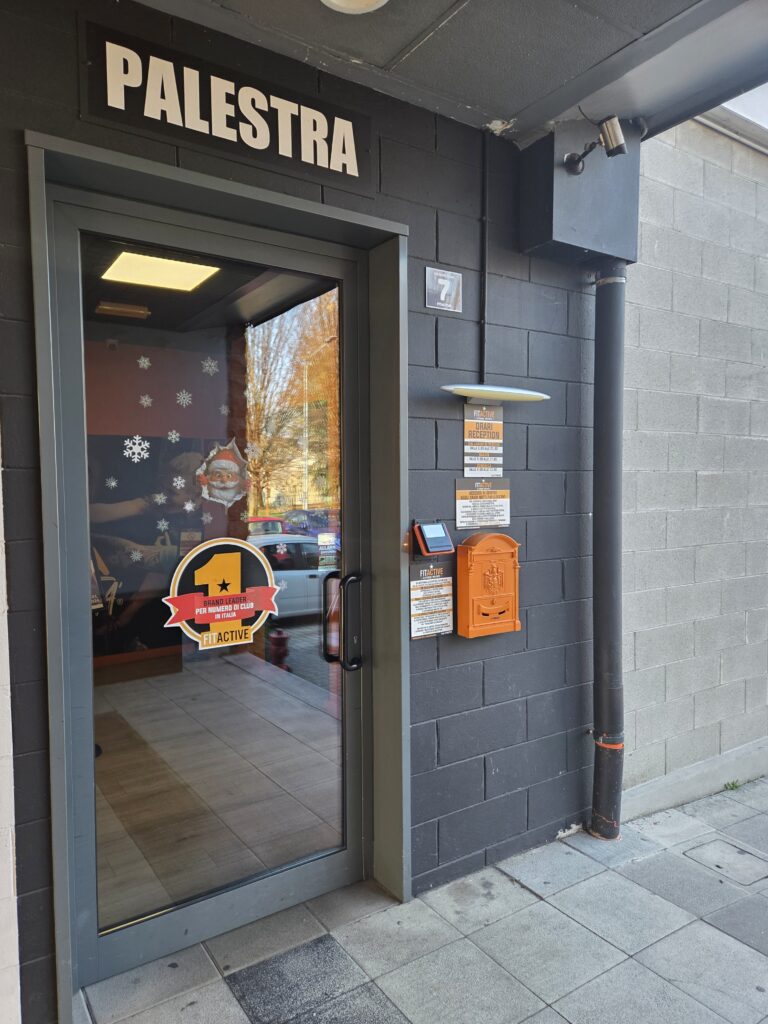 밀라노 fitactive 헬스장 palestra 입구