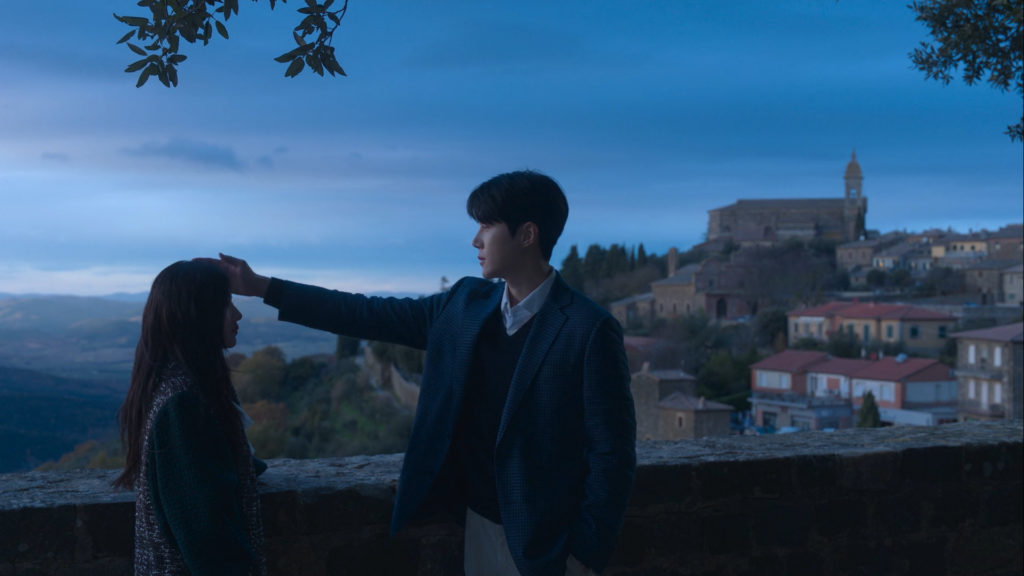 이 사랑 통역이 되나요 이탈리아 시에나 몬탈치노 성벽위에서 찍은 모습 출처(넷플릭스 티저영상)
